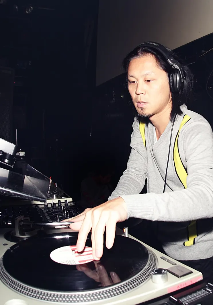 Authentic photograph of Ken Ishii