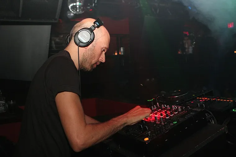 Authentic photograph of Lee Burridge