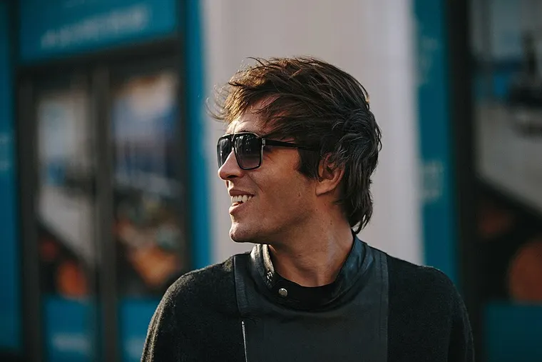 Authentic photograph of Lee Foss