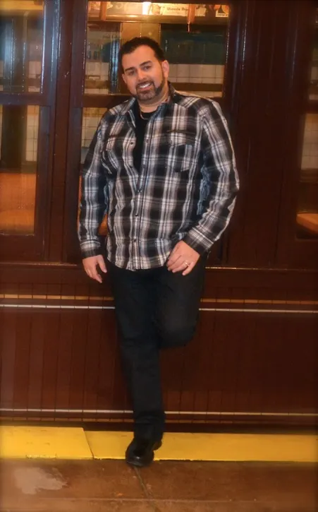 Authentic photograph of Lenny Fontana