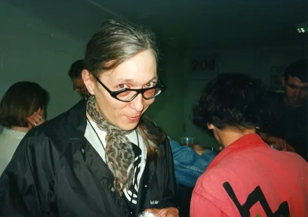 Authentic photograph of Liza 'N' Eliaz