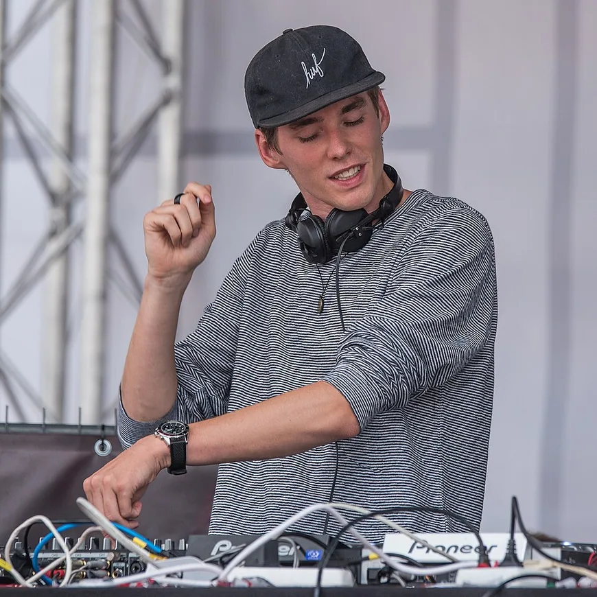 Authentic photograph of Lost Frequencies