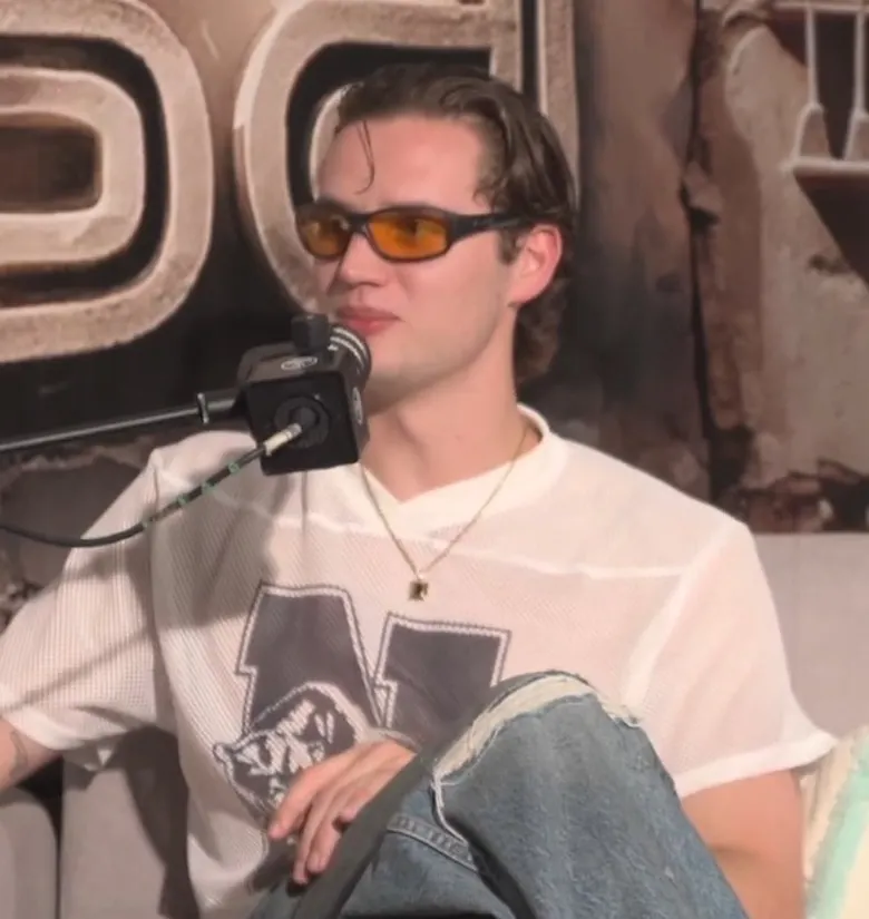 Authentic photograph of Mau P