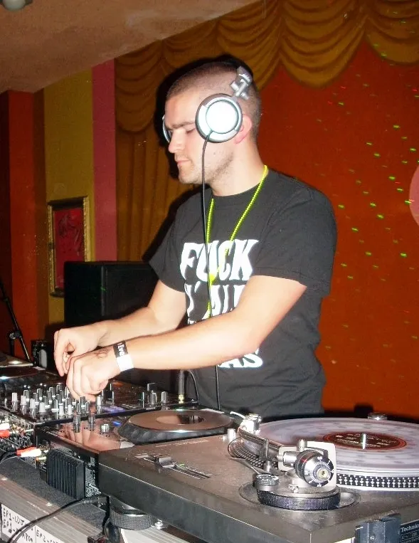 Authentic photograph of Plastician