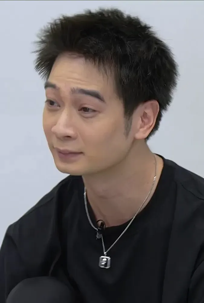 Authentic photograph of SlimV