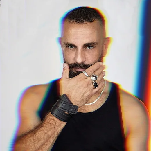 Authentic photograph of Tom Stephan