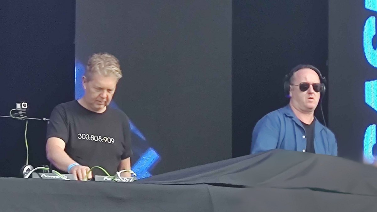 Electronic music history feature